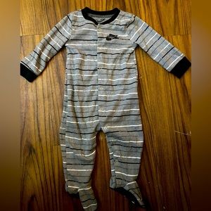 Nike 9Months